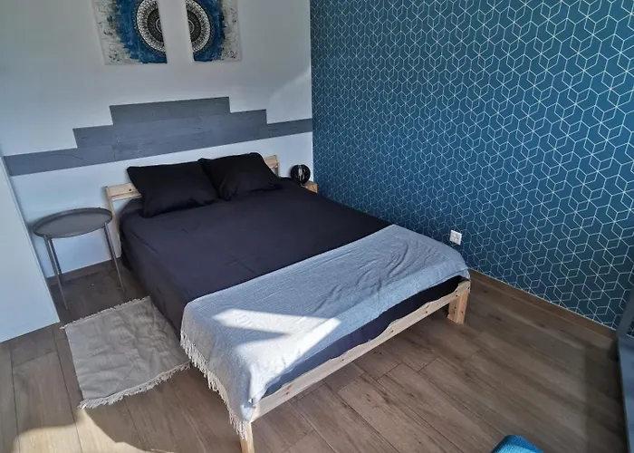 Cocon Valaisan דירה *